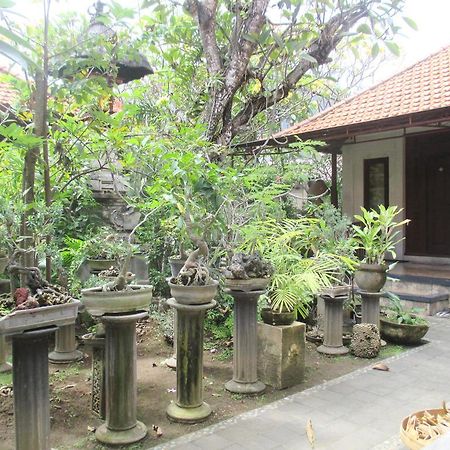Mona Homestay ซานูร์ ภายนอก รูปภาพ