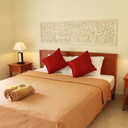 Mona Homestay ซานูร์ ภายนอก รูปภาพ