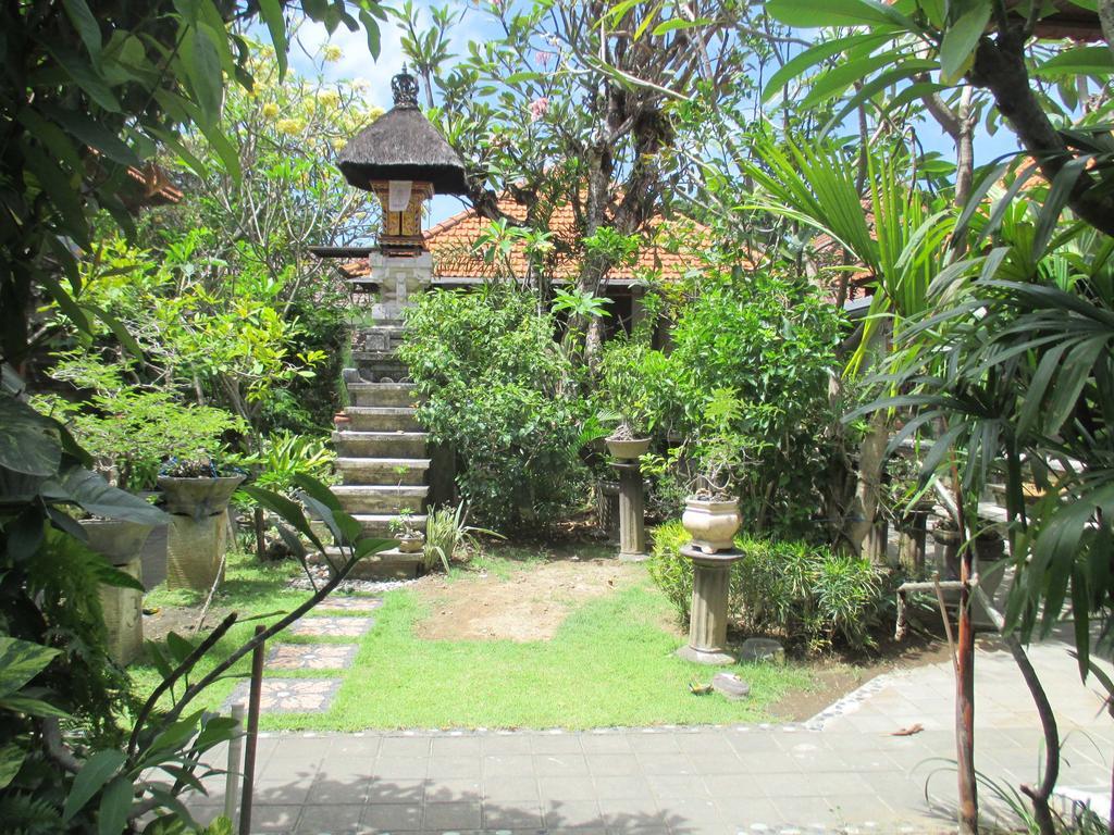 Mona Homestay ซานูร์ ภายนอก รูปภาพ