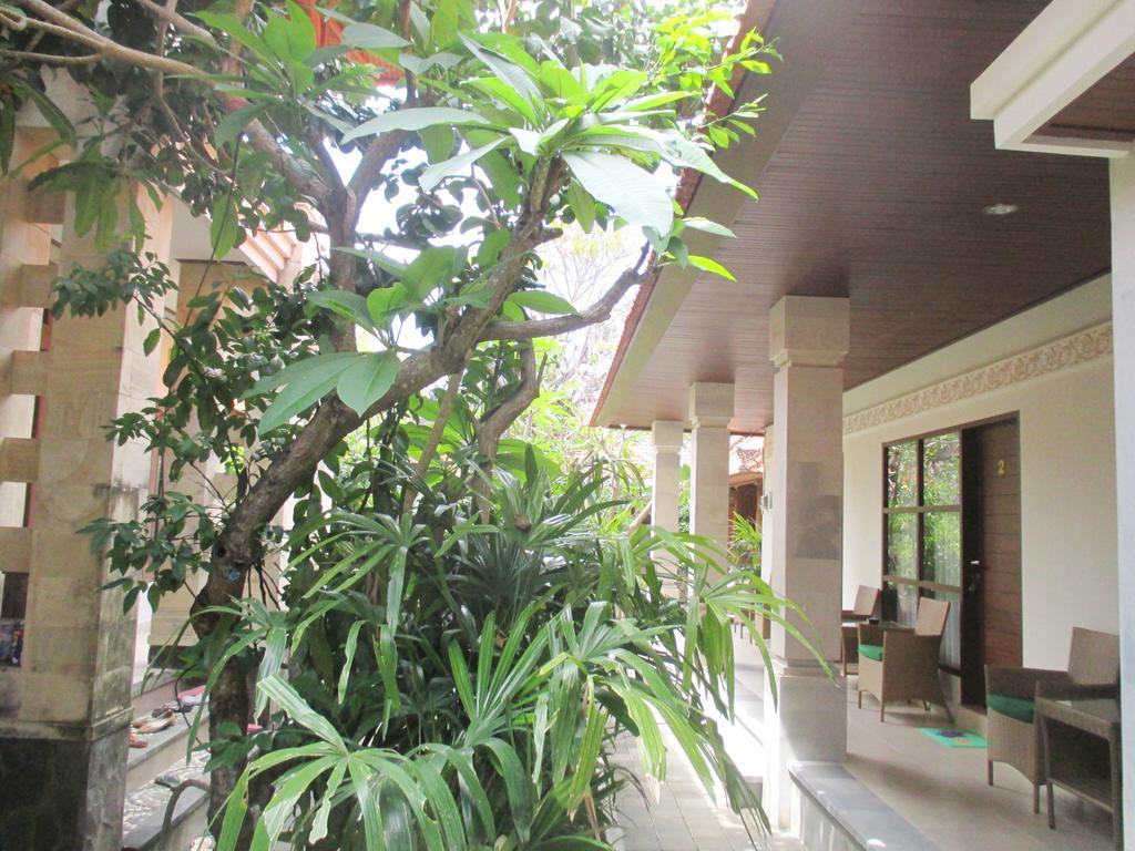 Mona Homestay ซานูร์ ภายนอก รูปภาพ