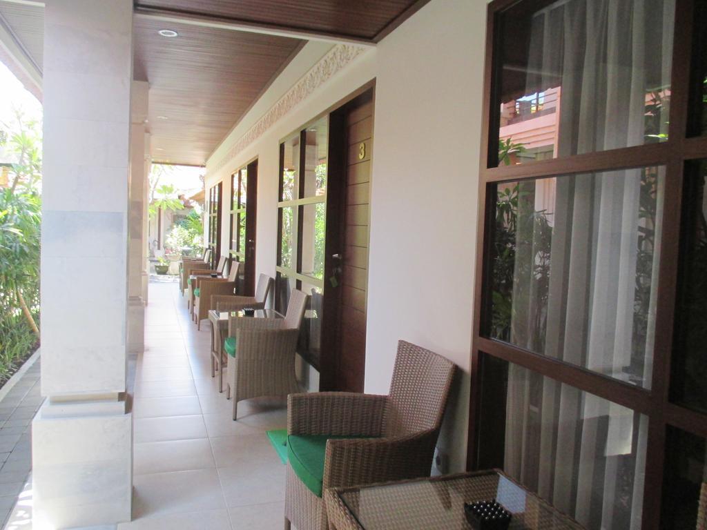 Mona Homestay ซานูร์ ภายนอก รูปภาพ
