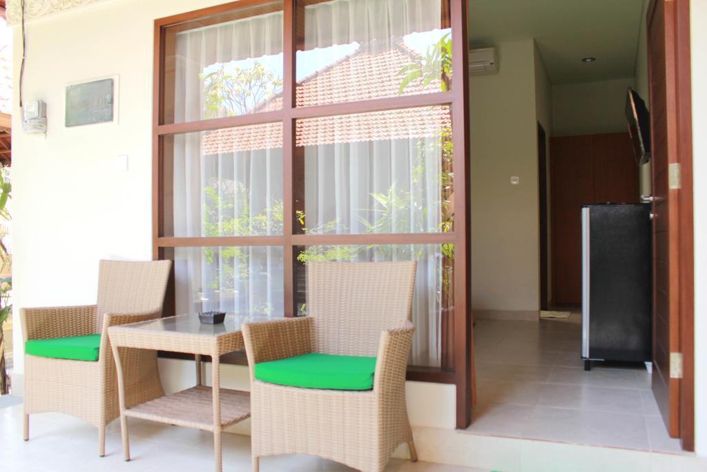 Mona Homestay ซานูร์ ภายนอก รูปภาพ