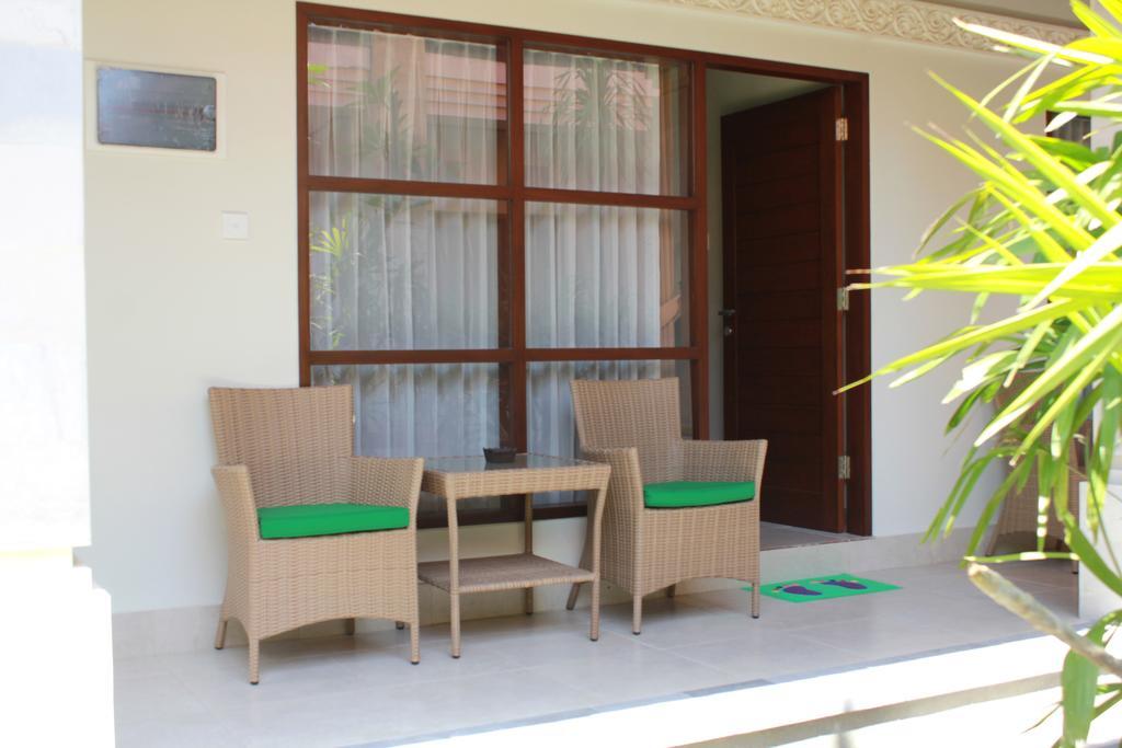 Mona Homestay ซานูร์ ภายนอก รูปภาพ