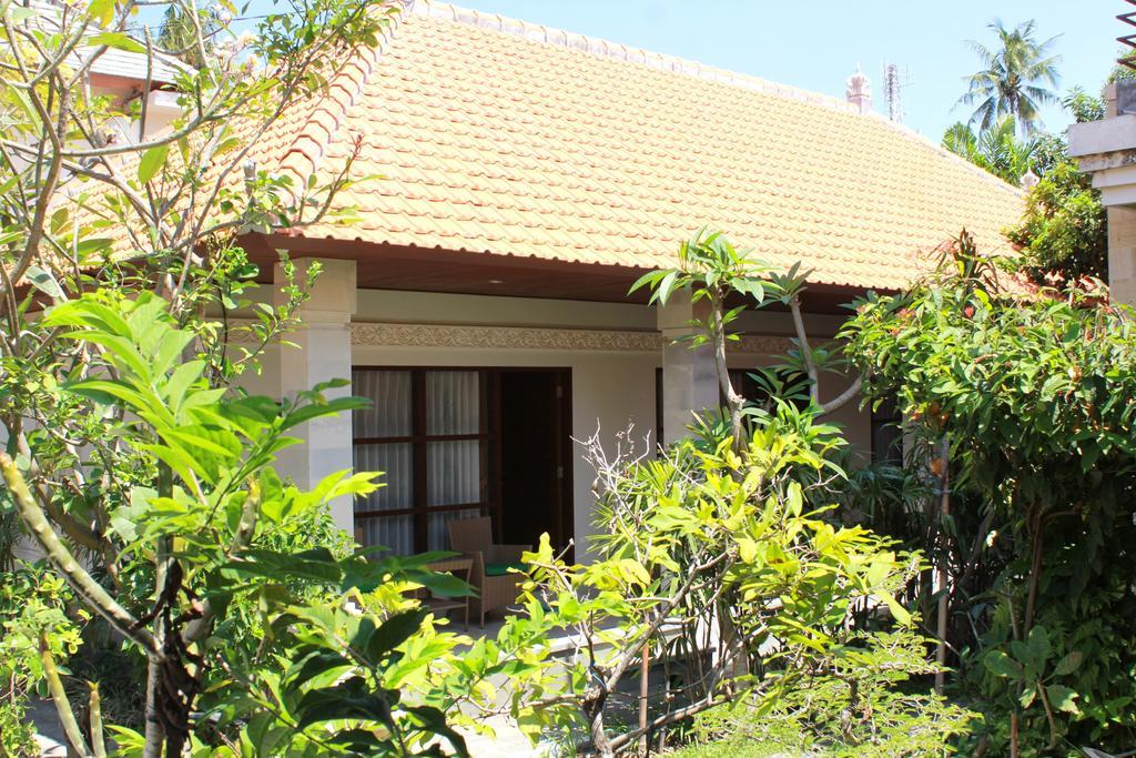 Mona Homestay ซานูร์ ภายนอก รูปภาพ